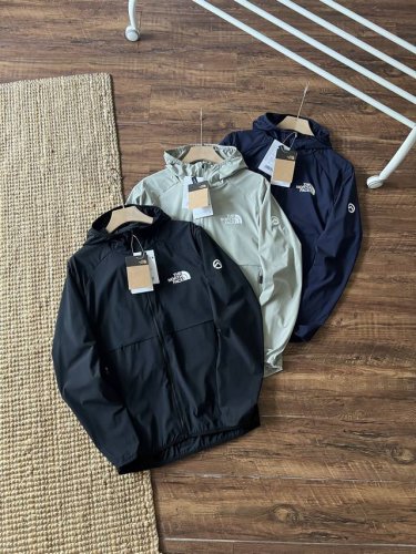 Tnf 北面日版 Infinity Trail Hoodie 激光打孔透气 防晒皮肤衣。出口订单，情侣款，巅峰系列！采用客供Windwall科技防风防雨面料，可