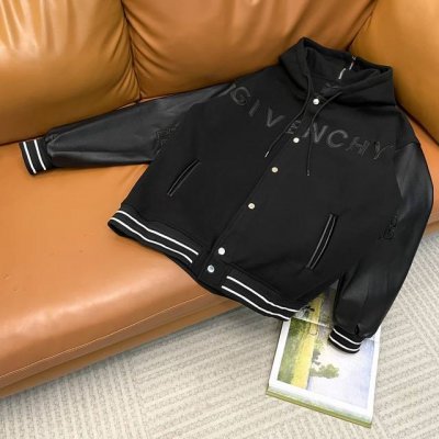 Givenchy纪梵希 Gvc走秀款棒球服外套夹克 订购原版开模 历时一个月终于出货了，简直太爱了 上身真的超级帅。抖音某博主讲今年Lv新出的会成为未来的趋势，