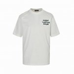 本地自取：140 louis Vuitton/路易威登 25Ss 胸口刺绣字母短袖 购入原版开模打造，全套定制辅料，所有细节完美还原 定织定染260G纯棉双纱紧