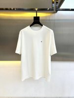 Lululemon 露露乐蒙、 2025春夏新款短袖T恤，极具个性高级风，标志Logo图案印花工艺设计！最新时尚潮流人气产物驾到，又是一款简约高级的时尚单品，穿
