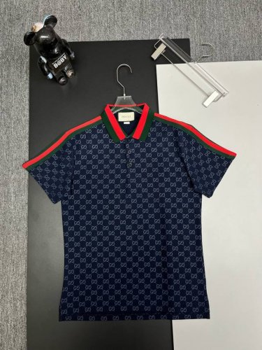 GuccⅠ 古驰 满印新款polo衫 原版面料 原版订制辅料 官方同款 采用210克纯棉珠地面料，定制 同缸染面料 手感非常舒服爽滑 版型挺阔有型 一线品牌代工