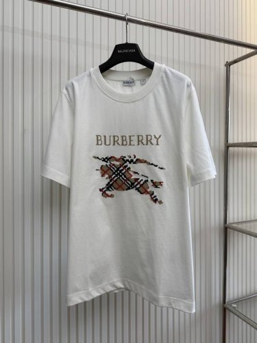 bbr 巴宝莉25Ss战马格纹绣花短袖T恤 Size：Xs S M L