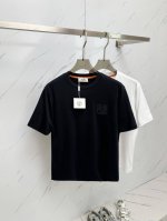 H 2025Ss夏季最新品，专柜同步有售，原单狠货，时尚休闲圆领短袖T恤，上身舒适！吸睛而有亮点，采用进口原版面料，顶级工艺字母图案Logo，简单而不失时尚，上