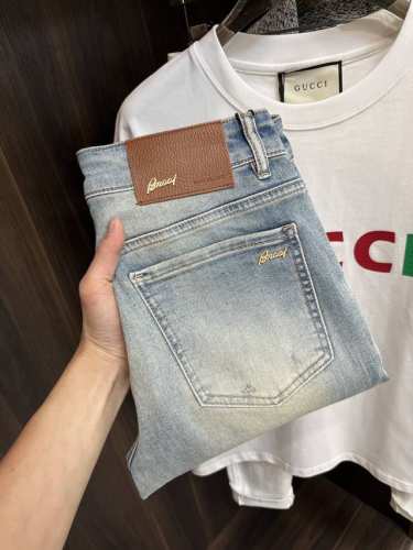 Gucci 独家专供25S新款古驰潮男时尚休闲牛仔裤，高端欧版原单裤子，潮流时尚休闲裤子 透气舒适度高，细节无可挑剔，品牌元素设计理念，体现高品质。呈现休闲裁剪