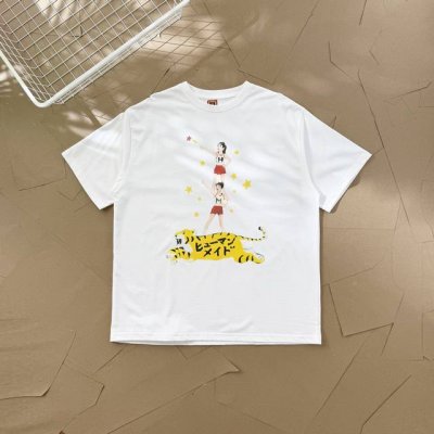 过验级Human Made插画系列骑虎叠罗汉情侣款短袖T恤 2556 这回 Keiko Sootome T-Shirt#3 印有独特的老虎图案。标题是 我们不畏