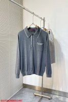 L497 Gu古驰 25Ss新款日常成衣单品甄选优质材质，以精湛工艺匠造而成，焕新诠释魅力格调，为秋冬男士系列再添力作。撞色白色镶边为这款罗纹针织羊毛长袖pol