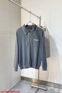 L497 Gu古驰 25Ss新款日常成衣单品甄选优质材质，以精湛工艺匠造而成，焕新诠释魅力格调，为秋冬男士系列再添力作。撞色白色镶边为这款罗纹针织羊毛长袖pol