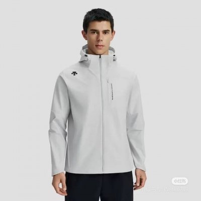 descente 迪桑特 夏季新款男士单层防晒衣外套 专业功能性面料 防泼水防风 面料耐磨擦 网面内里透气干爽 ，排汗透湿 单层适合喜欢户外A9953运动 没有