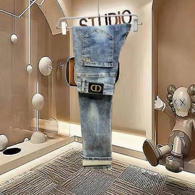 主推.长期有货 迪奥 高品质 2025官网高端新品原单少数帅爆牛仔裤 百分百原单 百搭神器 今年最新流行的风格设计款式 采用进口棉花制作成的单宁布 上身舒适 剪