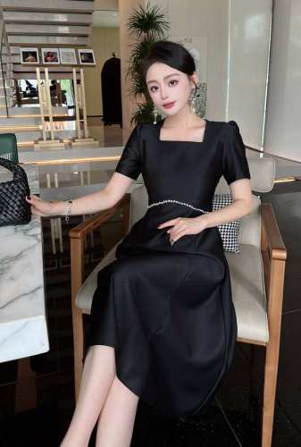 新款重工订钻丝毛高端礼服裙长款连衣裙，可以做4季款，外搭披肩外套都很Ok丝毛料 版型挺阔有型 面料柔软丝滑 黑色S-L