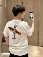 bbr 巴宝莉Burberry士兵浪板圆领短袖T恤 -面料 240克双纱高密度纯棉面料 - 工艺: 整件衣服采用精密压花工艺 - 男女同款均可驾驭 - 尺码 M