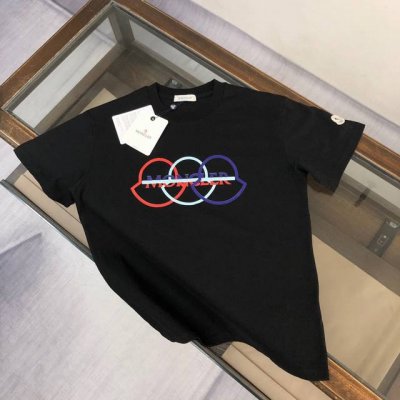mon*Cler 蒙口 最新款情侣款短袖T恤 撞色印花Logo设计 面料上身舒适透气 不僵硬 修身的剪裁 采用高定定制纯棉面料 上身舒适有型 内搭单穿都完全没问