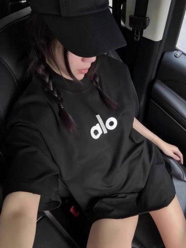 alo 25Ss最新前后字母印花手工破坏重磅纯棉短袖 情侣款 顶级复刻，当红炸子鸡必备好货来袭，重磅260G精梳纯棉，纯手工破坏工艺，胸口后背进口胶浆印花，潮咖