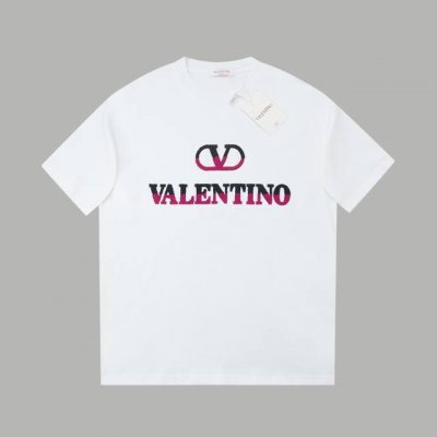 高版本 华伦天奴 Valentino 25Ss早春新款 立体刺绣字母Logo短袖 轻奢主义 男女日常通勤穿搭必备单品 正确版本 欢迎对比 详细特征 280克 %