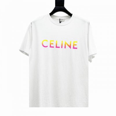 款号Y214 Celine 赛琳 彩色字母印花基础款短袖T恤 Ce气质清爽干净的短袖T恤 夏天T恤季到了，你准备好了吗？！精选厚实的平织棉布制作，面料质感瓷实很