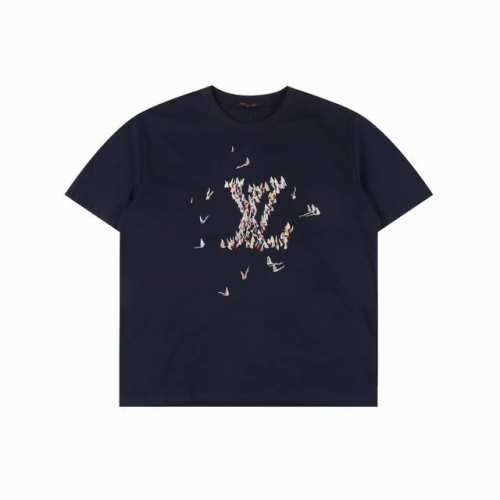 louis Vuitton 路易威登 千纸鹤刺绣短袖 原11,200购入 定织26S双纱无尘棉面料 定染黑绿色 配套1*1双纱螺纹 克重230G 刺绣采用多功能