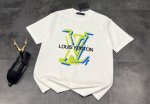 新款短袖上新：Louis Vuitton 2025 Ss夏季路易威登新品绿色彩绘T恤，时尚单品！手感和质感非市面薄如纸的软榻面料可比，上身立体有型，亲肤舒适透气