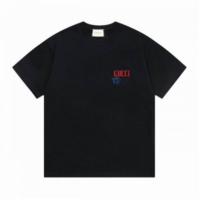 Gucci 上新 新款T上货 古奇标志印花图案 后幅反标设计 1:1高品质 百分百纯棉洗水处理 布料精梳紧密赛络纺 不缩水不变形 更舒适柔软 高克重手感更好 三