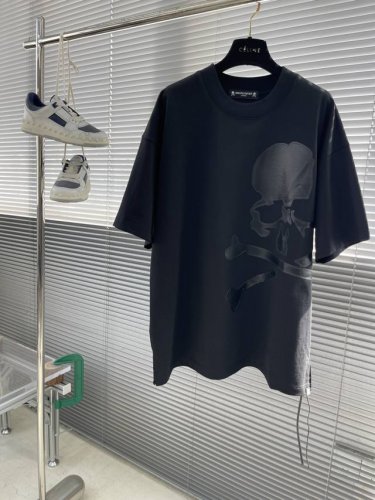 Mmj Mastermind 低调的高级款 2025年春夏新款短T，整体定织定染纯棉面料，对色罗纹 绝色差，前幅宽版罗纹搭配设计，让整件衣服更加大气自然，，前幅