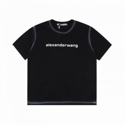 Alexander Wang亚历山大王 水洗字母Logo短袖T恤 最好看的水洗元素，水洗工艺极其复杂，水洗师傅把做好的成衣进行褪色，第二次在进行石头翻炒，报废率