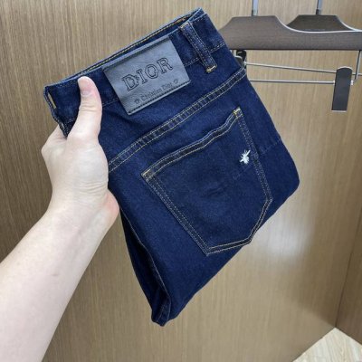 新款 Cd 2540春夏新款男士休闲牛仔裤，顶级品质！渠道订单，官网同步出售！！原厂订制牛仔全棉材质！适合休闲 正装各种搭配～日常通勤的极品！！Bok尺码:30