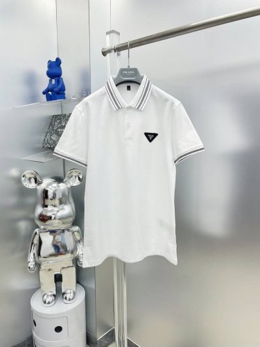 pra*普拉达 2025Ss夏季新款徽标三角刺绣翻领polo衫短袖 M 经典商务 高端男装的天花板级别的商务男款！ 简约时尚大气不失优雅，单穿内搭体面过人，品质
