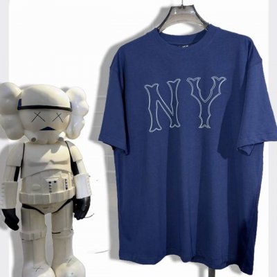 Mlb 洋基队素描Ny经典大Logo 面料：采用260克双沙纯棉 绣花：采用田岛精密绣花机 印花：采用进口数码印1-1精准定位 工艺：采用4针6线 普通工厂p完