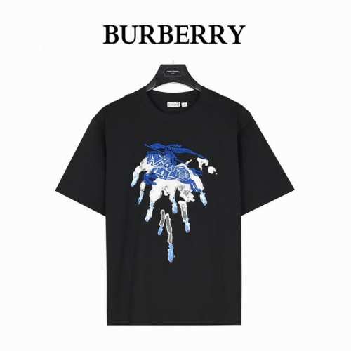 burberry 巴宝莉 25Ss 战马牙刷绣及泼墨印花短袖T恤 平织棉 T 恤衫，选用260G平织棉质面料打造+2X2配套螺纹， 区别于普通宽的面料克重，跟原