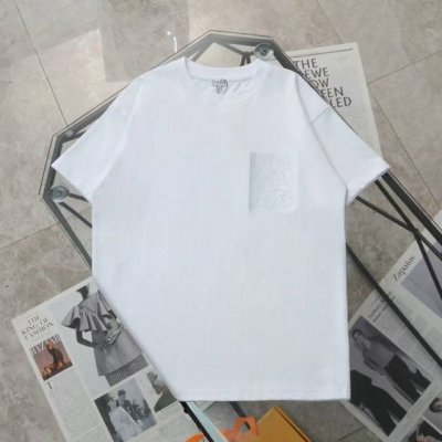 上新 纯原臻品 顶级复刻 Loewe 罗意威 新款胸前假口袋双色刺绣Logo休闲圆领短袖T恤 货号：340 颜色：黑色 白色 -购入原版开模打造，全套定制辅料，