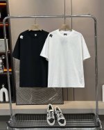 descente 迪桑特25Ss夏季新款后背镂空字母Logo情侣款短袖 迪家超级经典的一款百搭T恤 男女同款 情侣可搭 店主强烈推荐 采用纯棉280G双纱面料