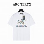 arc 鸟 家彩绘 短袖T恤 款号:Szn03 白色 240克重磅小落肩100%棉T恤 Os版型 宽松有型好搭配 采用精梳紧密赛络工艺 面料更耐磨 袖口以及下摆