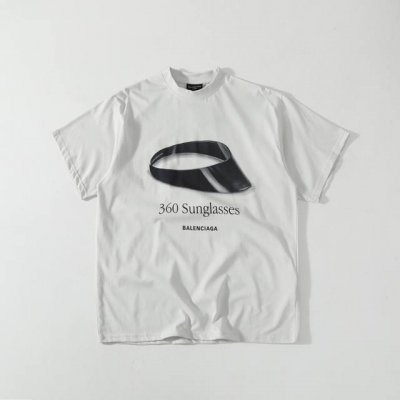 Balenciaga巴黎世家25夏季新品360 Sunglasses印花护目镜短袖T恤 Tee采用2 0G棉 面料非常轻薄 是“最像短袖的一件短袖”夏天穿非常凉