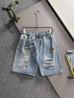 蒙口2025夏季新品牛仔裤牛仔短裤，采用进口客供日本Denim平纹棉质牛仔面料梭织生产，三标齐全，顶尖的石磨水洗工艺让质感达到80年代的老味，柔软细腻舒适透气，