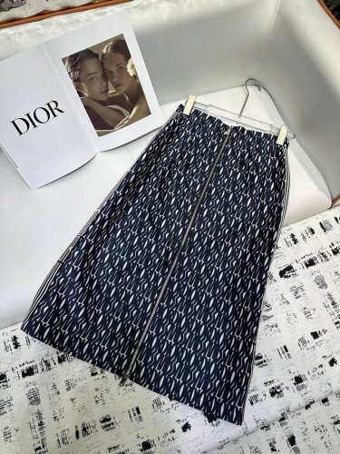 dior* 2025新款半身裙 字母提花印花装饰 做工精致 侧边拼织带 单色 Sml