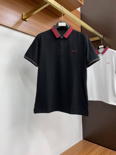 古奇 Ss新款春夏短袖翻领T恤Polo，最高版本客供定制高端朱地面料简单时尚款，拼色螺纹超级好看！胸前蒙口标志刺绣经典Logo简单大方的款式！满满的高级感，四季