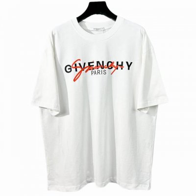 givenchy 纪梵希 拉花字母短袖 采用260克双砂面料 三针五线做工 领口包包边条 今年火爆的品牌 看到了就忍不住要自留一件 正确纹路立体印花 正确面料版