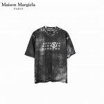 Maison Martin Margiela 马吉拉25Ss 印花前后黑白双色短袖T恤 采用订色订染毛圈纯棉衣面，250G双股双纱，手感舒适 进口针织针梳棉进行