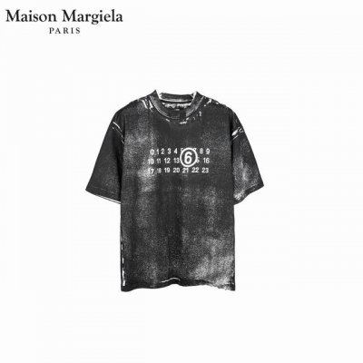 Maison Martin Margiela 马吉拉25Ss 印花前后黑白双色短袖T恤 采用订色订染毛圈纯棉衣面，250G双股双纱，手感舒适 进口针织针梳棉进行