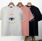 kenzo新款 柜子情侣款圆领短袖T恤，柜子同步 明星同款 上身帅气时尚个性潮流短袖T恤！简单有个性，上身效果巨帅，打底外穿都很好看，颜色搭配也超赞的，特别定制