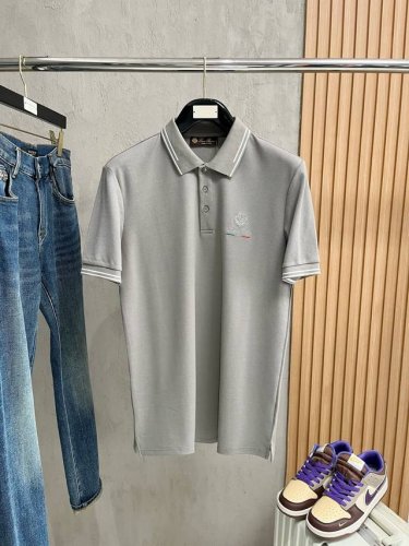L p2580春夏新款男士标识短袖polo衫，延续经典商务休闲翻领polo恤.该款polo衫采用丝光双面棉质珠地面料制成，隽永设计可跨越时尚潮流。经典款型，品牌