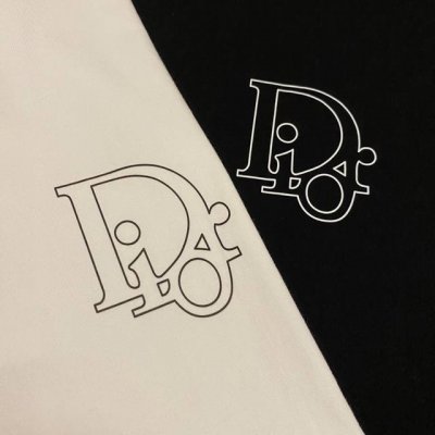 dior迪奥男女夏季宽松圆领明线字母Logo情侣休闲短袖T恤 原版260G纯棉精梳面料 亲肤舒适 采用进口数码机器立体胶印 不开裂不脱胶 穿上就是舒适自在 减龄