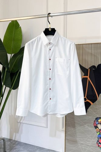 Kiton Ss时尚大爆款精品长袖衬衫，贸易公司渠道货，品相完美如斯，属于入柜级别，可预见性的爆款，高级定制进口高级棉混纺面料，大师级剪裁，质感无敌，亲肤性极佳