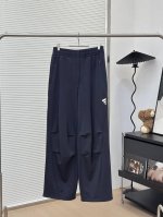 供200 adidas 阿迪达斯 Fustl M Kn Pant 运动系带舒适宽松直筒休闲裤 伞兵弯刀神裤男女同款 伞兵裤的设计让整条裤子与众不同 百搭的同时又