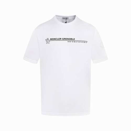 白底图 顶级版本 Moncler 蒙口新款标志性字母Logo立体印花 Logo手臂 Moncler标识 仿佛艺术家的灵魂印记 辨识度拉满 低调中蕴含着无尽的故事