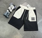 潮牌罗意威Loewe刺绣拼接短裤 就是这Loewe休闲运动短裤 经典黑白色调 简约又不失格调 侧边精致的品牌标识 低调秀出品味 宽松版型超舒适 运动 日常出行都