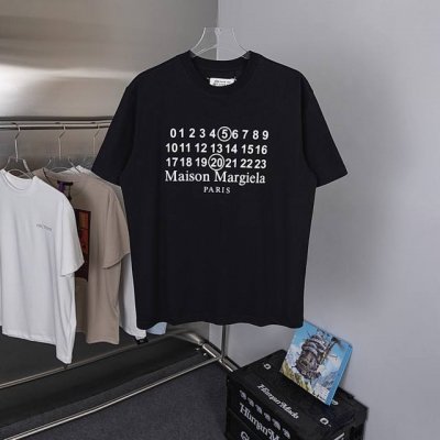 礼盒装款号Y27-1码数Xs-S-M-L Magiera Mm6马吉拉 官网同款 520系列破损字母Logo 印花双纱纯棉短袖 、每对情侣必备单品 - 280G