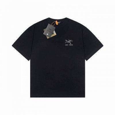 Arc’Teryx 始祖鸟24Ss 万花筒3M反光印花Logo圆领升级男女情侣款百搭短袖T恤 重磅270G定制32支原版面料，采用定制定染高克重原版面料，螺纹舒