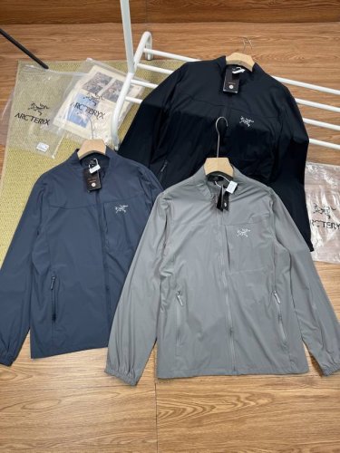 高品质，雪梨纸精包装 Arc'teryx 始祖鸟夏季男士全天候户外运动出行旅游爬山轻量化防晒衣皮肤衣！ 这款不仅仅是防晒那么肤浅 高品质面料！手感柔滑！上身效果