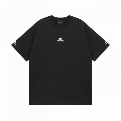 Balenciaga 巴黎世家2025 Ss 最新滑雪系列3B经典Logo胸前左右刺绣短袖T恤 本市场No.1的质量 真正天花板品质 全部原版开发注意细节图 避