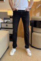 范思哲 2025Ss蛇年春夏贺岁款牛仔裤。原单1:1制作，日常必备的完美之选，简单大气亦时尚有型，定制进口丹宁面料 ，重工洗水工艺，做工复杂工艺精湛。轻松迎合四